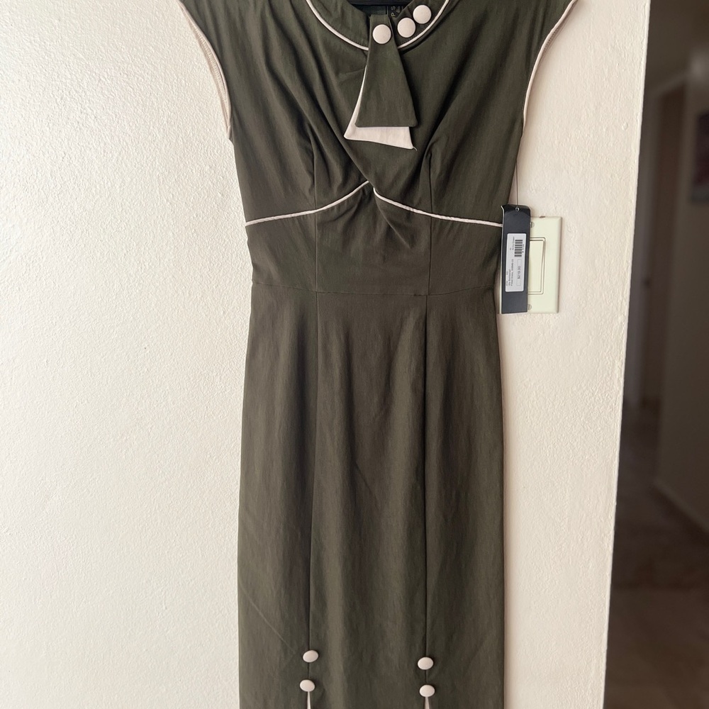 NWT Stop Staring 30s Bombshell Fitted Wiggle Dress Size Medium Army Olive Green - Picture 3 of 15